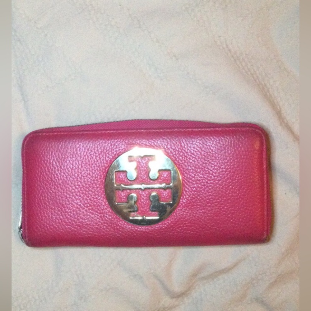 Tory Burch wallet